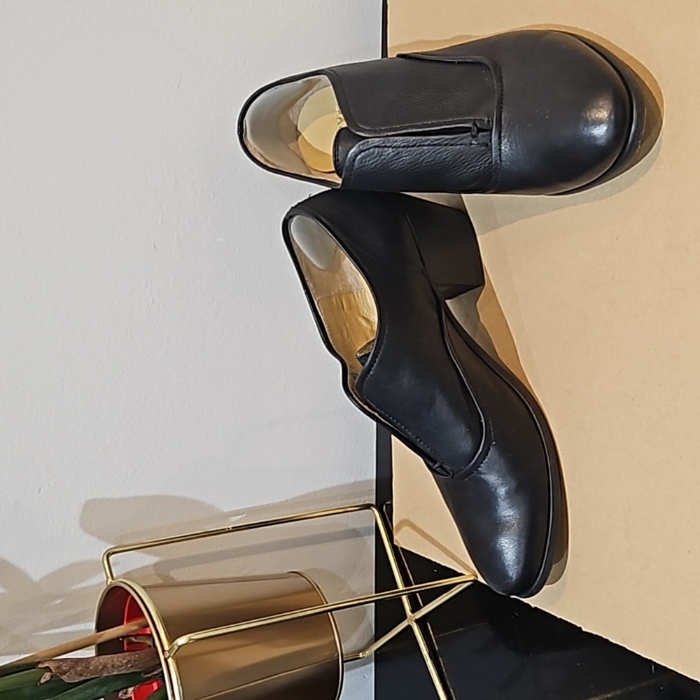 Frye shootie bootie short heel ankle boots